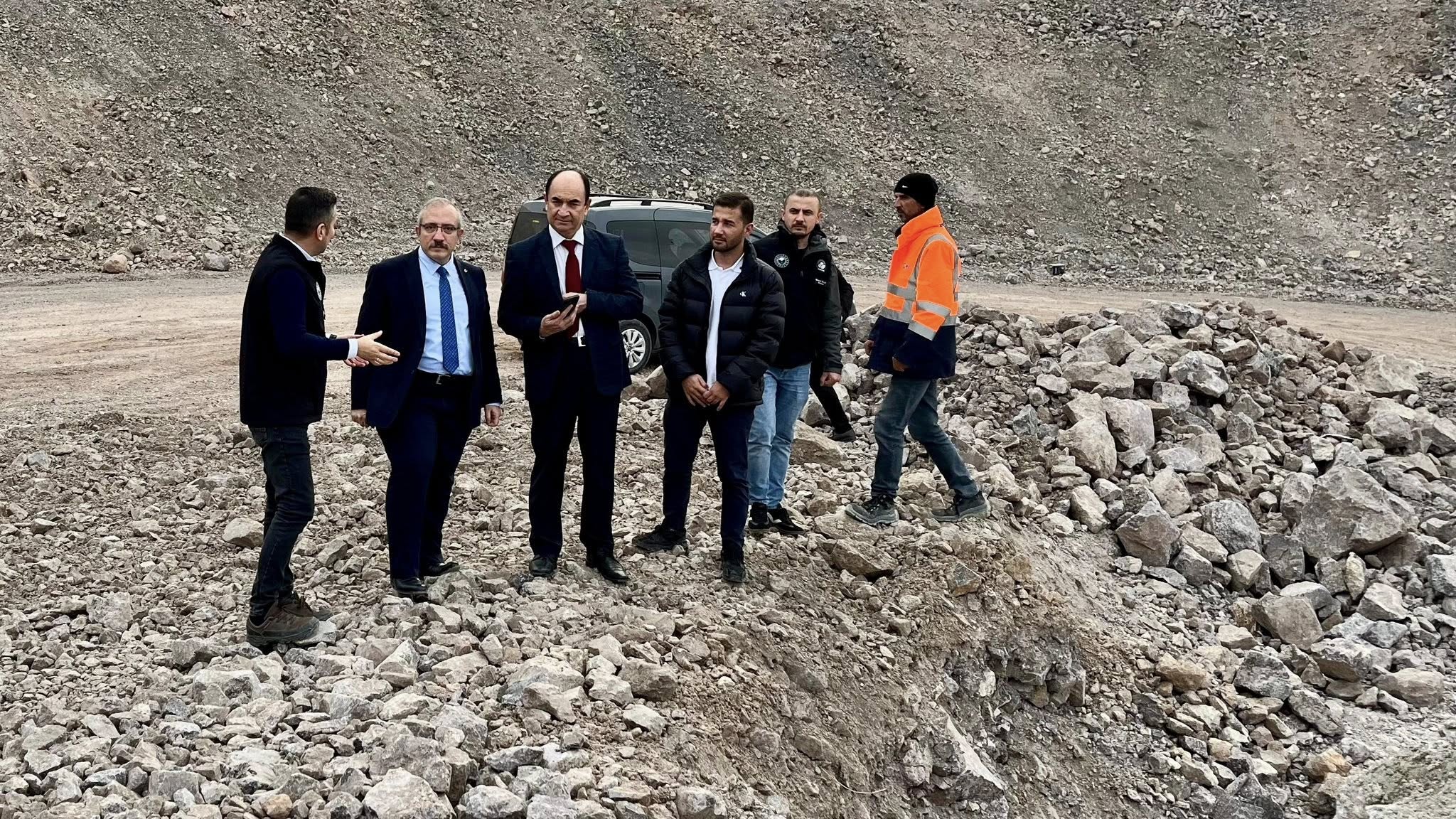 Balıkesir Gönen Sera Organize Tarım Bölgesinde Yürütülen Altyapı Çalışmalarında Yoğun Mesai Devam Ediyor.