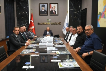 Vali İsmail Ustaoğlu ba